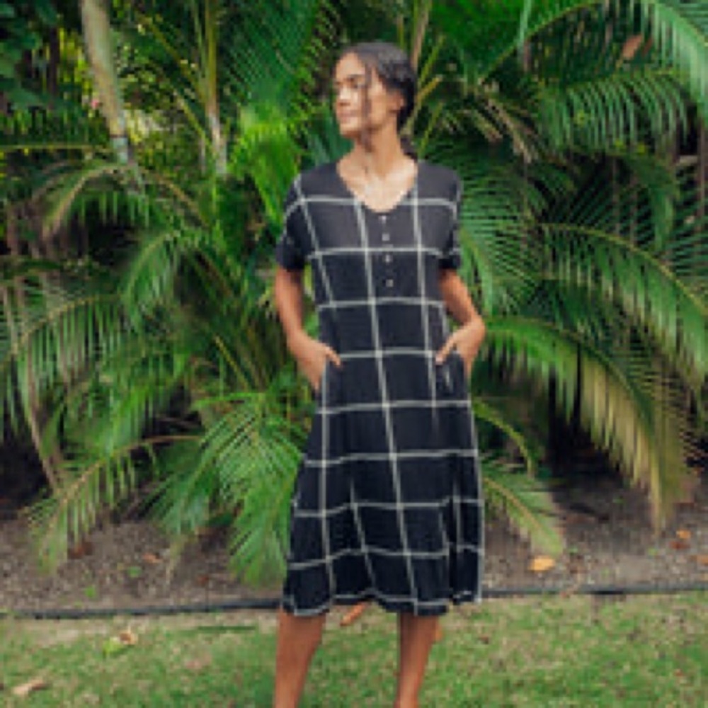 Nesting olive classic Henley house dress